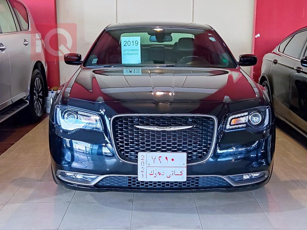 كرايسلر 300